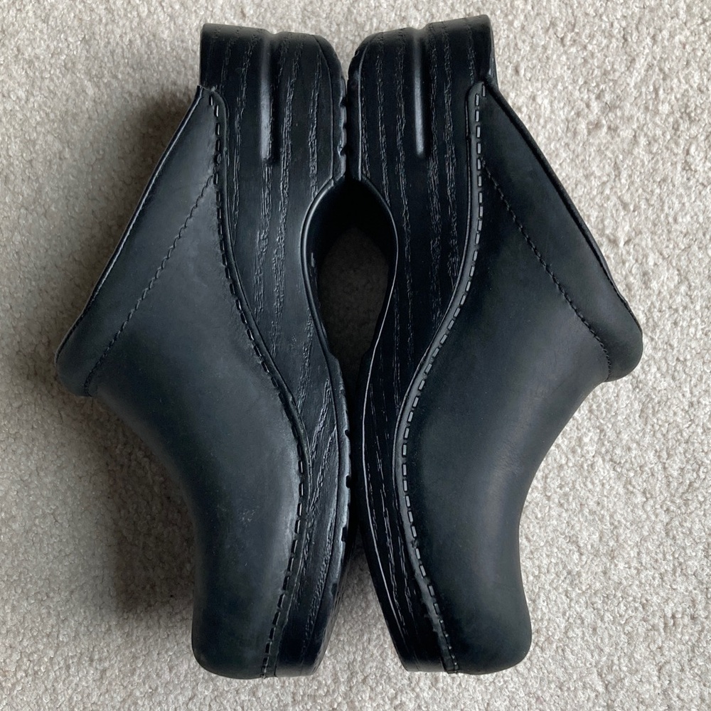 dansko 37 mule us 6.5-7 - Picture 2 of 15